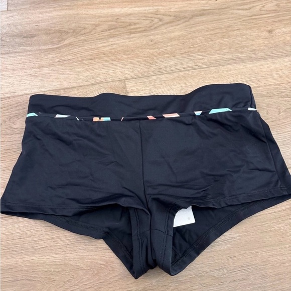 NWT Roxy Black Swim Shorts Bikini Bottoms Size Medium - Picture 5 of 6